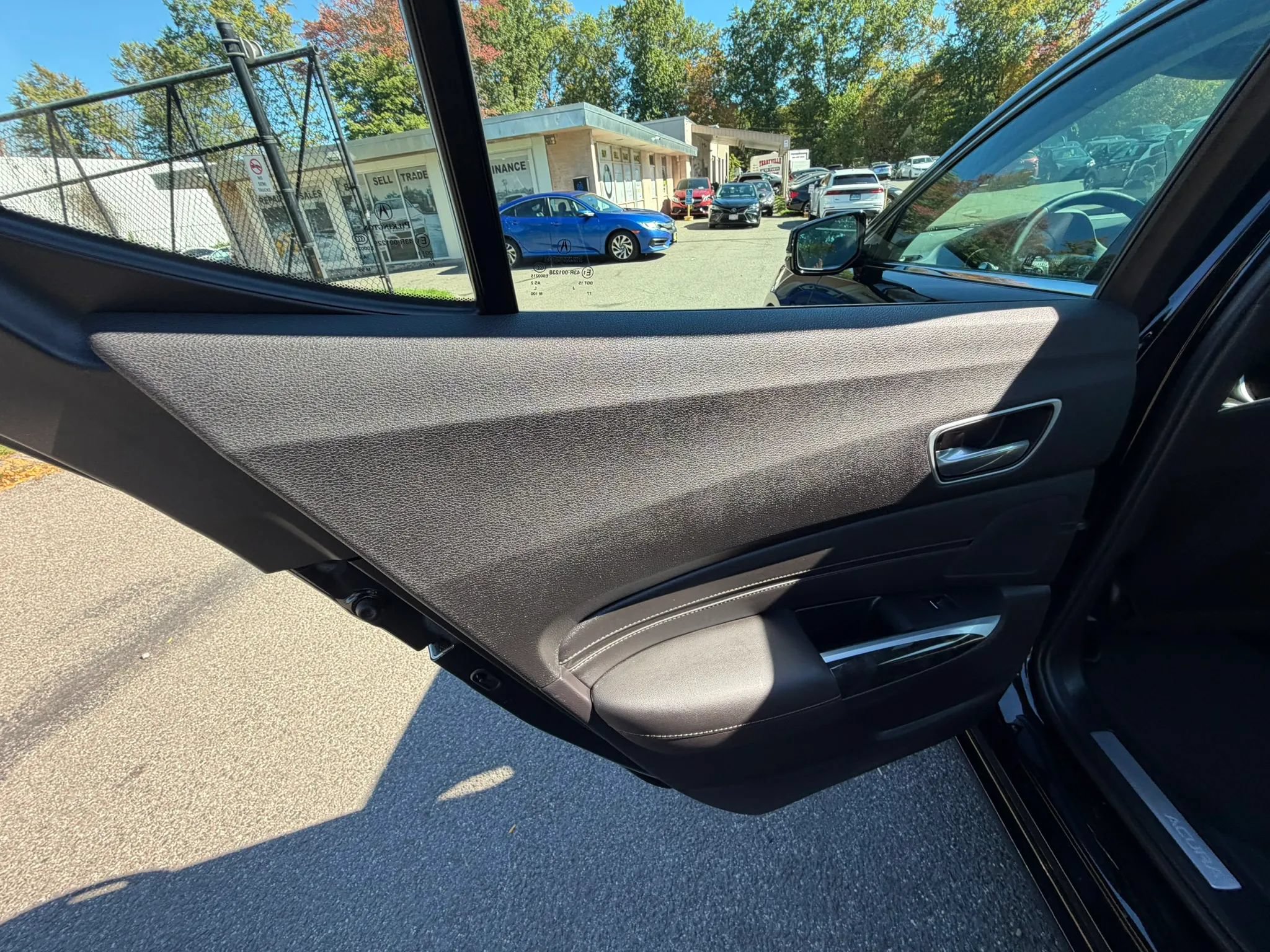 Used 2018 Acura TLX w/ Technology Package FWD image 20
