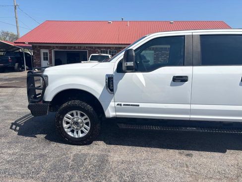 Used 2018 Ford F250 XL w/ STX Appearance Package image 3