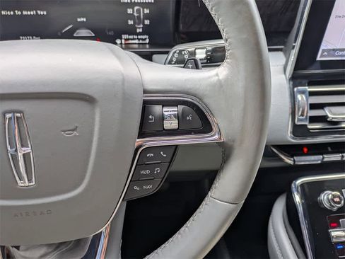 Used 2020 Lincoln Navigator Reserve w/ Luxury Package image 40