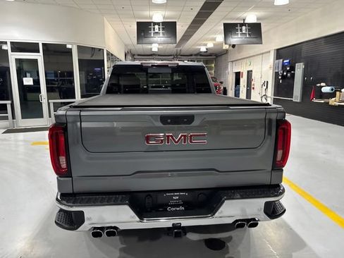 Used 2019 GMC Sierra 1500 SLT w/ SLT Premium Plus Package AWD/4WD image 8