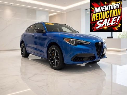 Used 2020 Alfa Romeo Stelvio Ti Sport AWD/4WD image 3