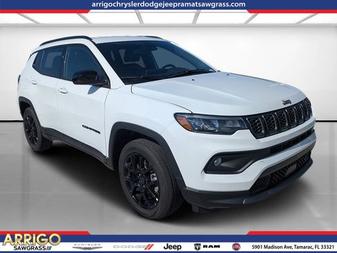 New 2026 Jeep Compass Latitude image 1