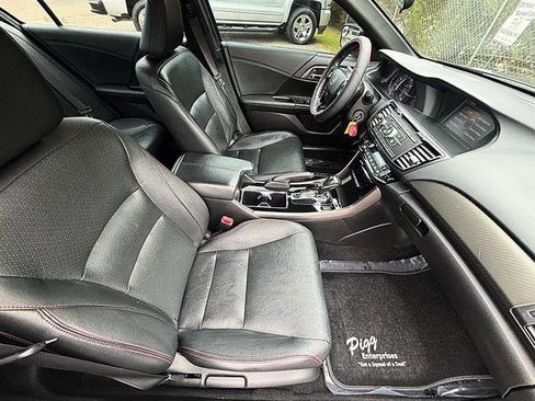 Used 2017 Honda Accord Sport Special Edition image 37