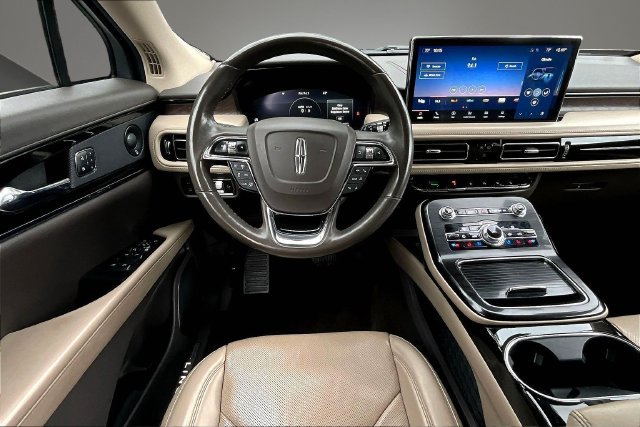 Used 2021 Lincoln Nautilus Reserve w/ Equipment Group 201A AWD/4WD image 8