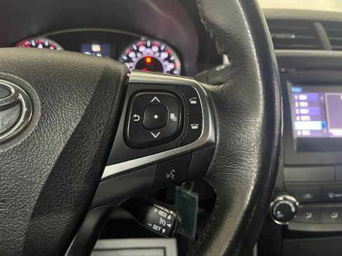 Used 2017 Toyota Camry SE image 59