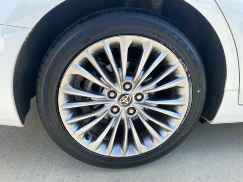 Used 2022 Toyota Avalon Limited w/ Advanced Safety Package FWD image 27