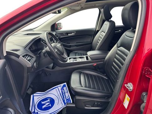 Used 2022 Ford Edge SEL w/ Convenience Package image 9