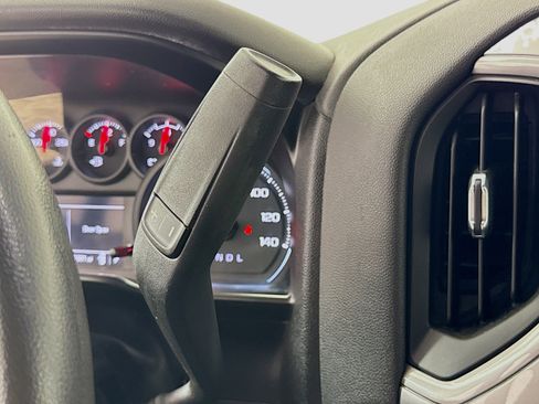 Used 2021 Chevrolet Silverado 1500 Custom image 16