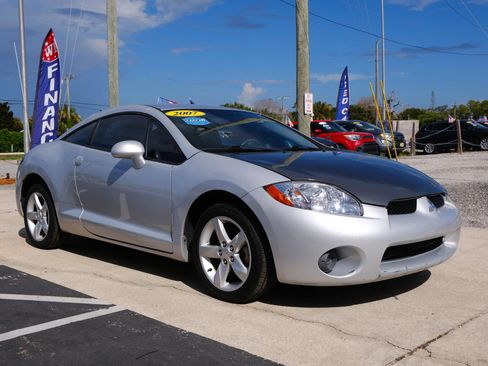 Used 2007 Mitsubishi Eclipse GS FWD image 3