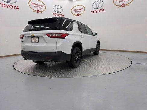 Used 2020 Chevrolet Traverse LT FWD image 8