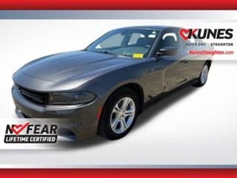 Used 2023 Dodge Charger SXT RWD image 4
