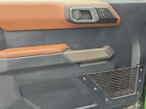 Used 2023 Ford Bronco Outer Banks image 9