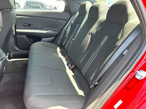 Used 2025 Hyundai Elantra SEL FWD image 23