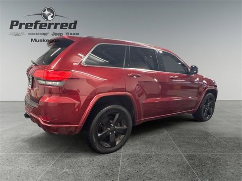 Used 2015 Jeep Grand Cherokee Altitude image 3