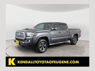 Used 2017 Toyota Tacoma TRD Sport video 1