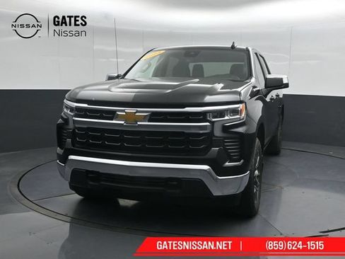 Used 2023 Chevrolet Silverado 1500 LT AWD/4WD image 6