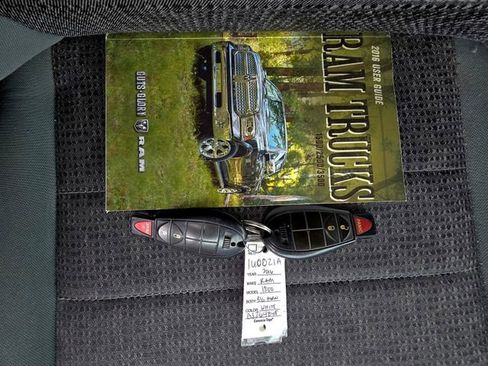 Used 2016 RAM 1500 Big Horn image 31