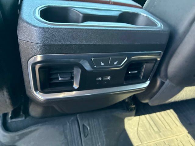 Used 2024 GMC Sierra 3500 Denali Ultimate AWD/4WD image 18