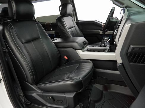 Used 2019 Ford F150 Lariat w/ Trailer Tow Package image 48