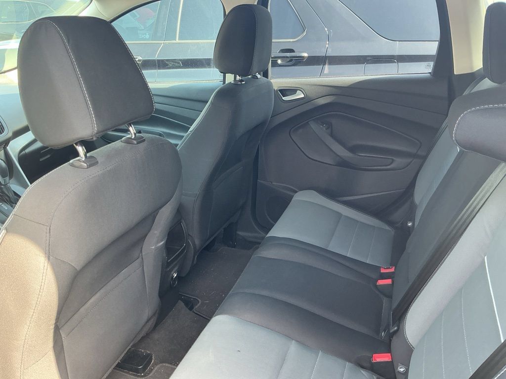 Used 2015 Ford Escape SE FWD image 13