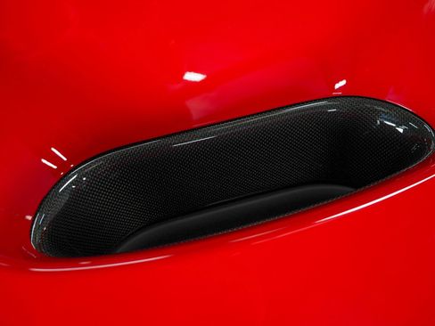 Used 2021 Ferrari F8 Tributo RWD image 14