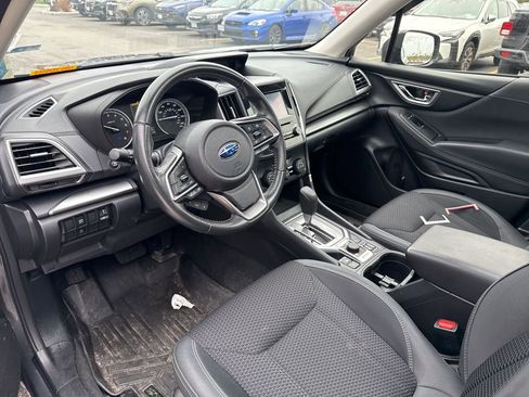 Used 2023 Subaru Forester Premium image 6