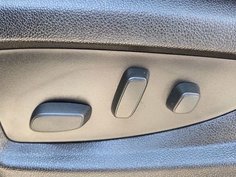 Used 2014 GMC Sierra 1500 SLE w/ SLE Value Package image 21