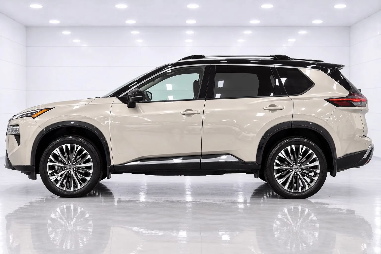 Used 2026 Nissan Rogue Platinum w/ Platinum Premium Package AWD/4WD image 2