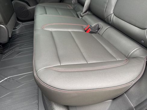 New 2026 Chevrolet Trax RS w/ Sunroof Package image 19