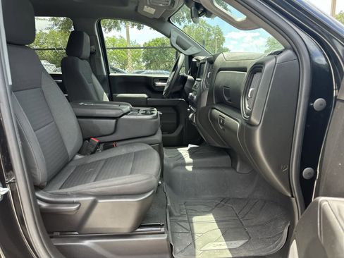 Used 2024 Chevrolet Silverado 2500 Custom w/ Custom Convenience Package AWD/4WD image 9