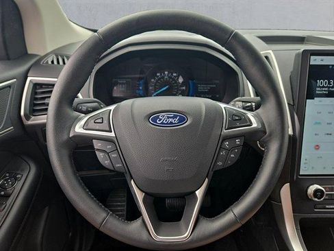 Certified 2024 Ford Edge SEL w/ Convenience Package AWD/4WD image 13