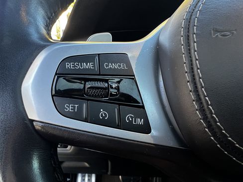 Used 2022 BMW X5 sDrive40i w/ M Sport Package image 19