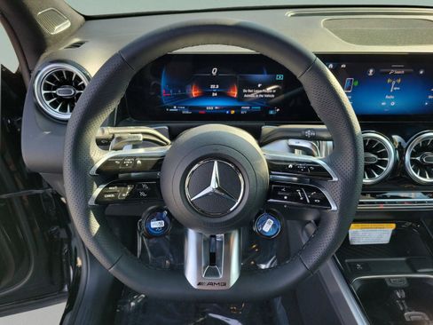 New 2025 Mercedes-Benz GLB 35 AMG 4MATIC image 17
