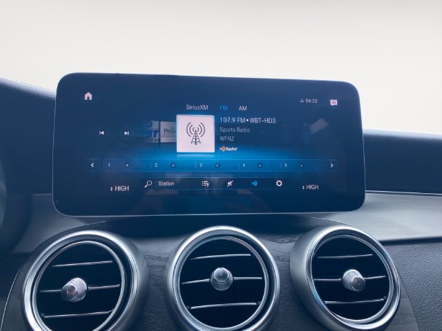 Used 2020 Mercedes-Benz GLC 300 image 23