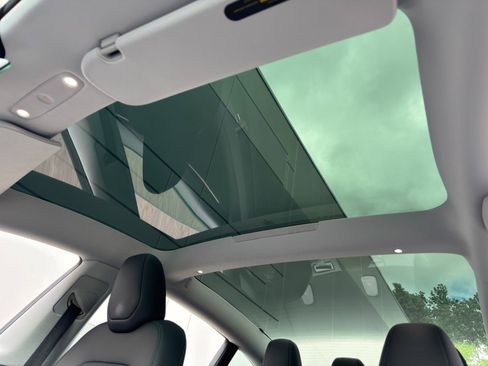 Used 2024 Tesla Model 3 RWD image 12