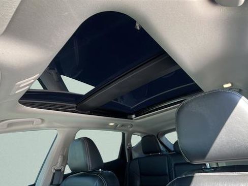 Used 2022 Nissan Murano SL w/ SL Moonroof Package image 19