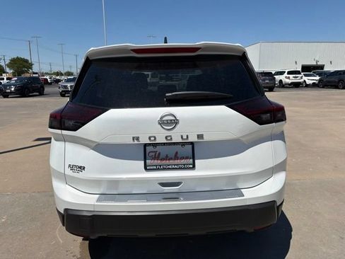 New 2026 Nissan Rogue SV FWD image 5