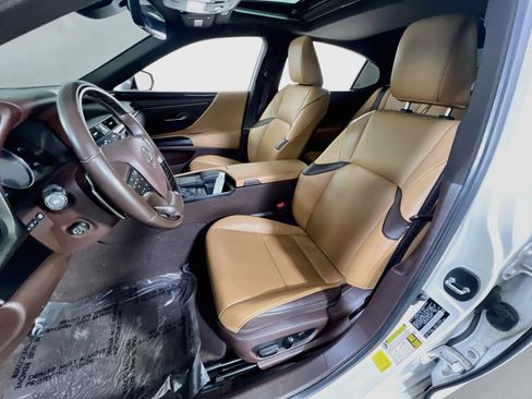 Used 2020 Lexus ES 350 w/ Premium Package FWD image 19