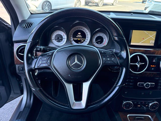 Used 2013 Mercedes-Benz GLK 350 4MATIC image 25