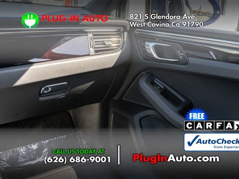 Used 2023 Porsche Macan AWD/4WD image 20