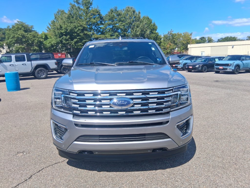 Used 2021 Ford Expedition Limited AWD/4WD image 2