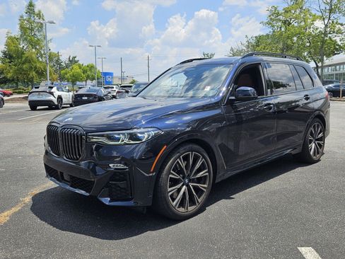Used 2022 BMW X7 M50i AWD/4WD image 3