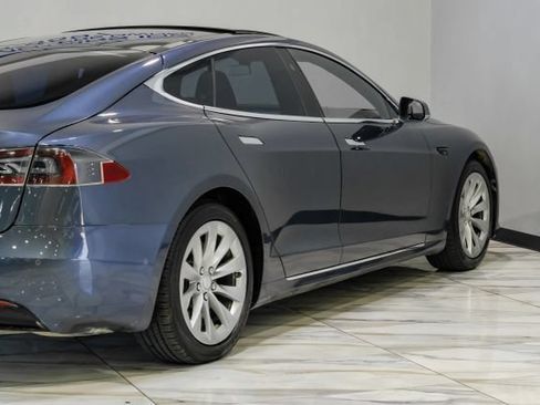 Used 2018 Tesla Model S 100D AWD/4WD image 12