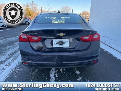 Used 2025 Chevrolet Malibu LT image 4