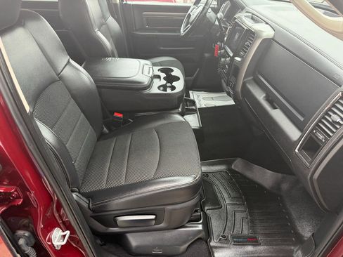 Used 2018 RAM 2500 Big Horn w/ Sport Appearance Group image 10