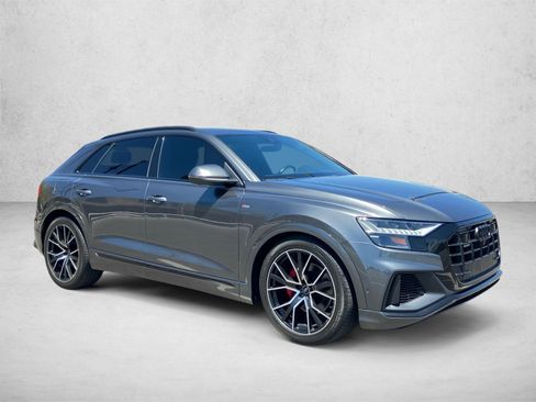 Used 2021 Audi Q8 Prestige AWD/4WD image 3