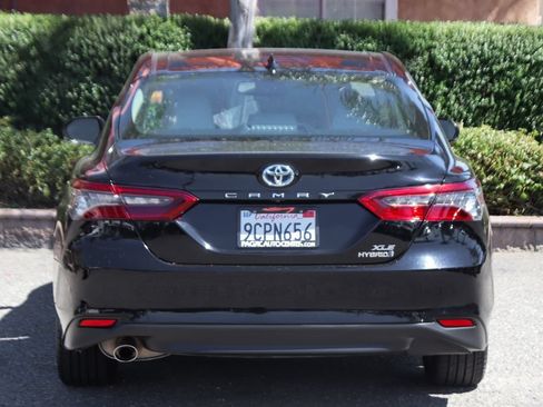 Used 2023 Toyota Camry XLE FWD image 7