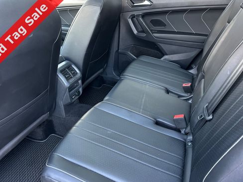 Certified 2024 Volkswagen Tiguan SE R-Line image 12