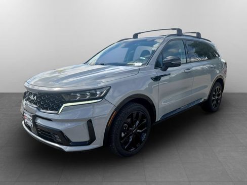 Used 2023 Kia Sorento SX FWD image 12