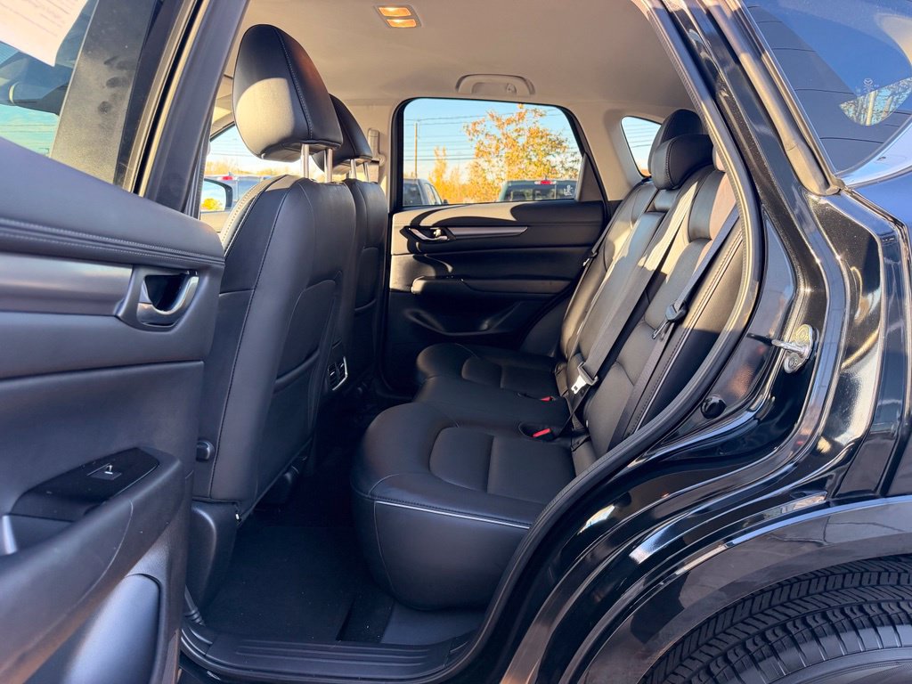 Used 2025 MAZDA CX-5 AWD 2.5 S w/ Select Package image 16